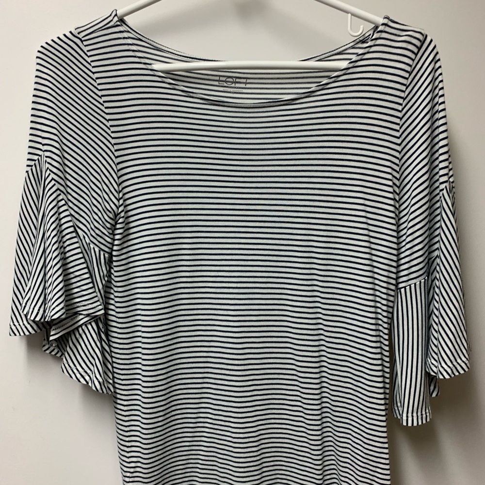 LOFT White and Blue Ruffled 3/4 Sleeve Blouse